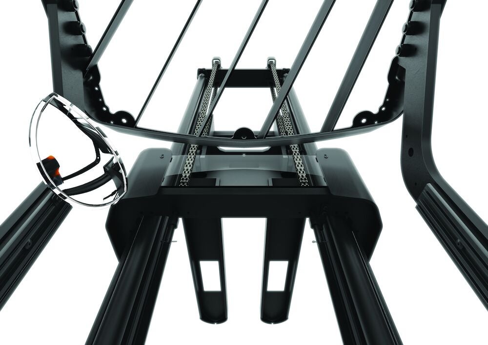 BT Staxio SSI160LN electric sit/stand stacker with elevating support arms. Details photo of operator view and visibility.