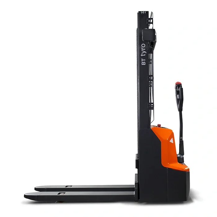BT Tyro SHE100 walkie operated powered stacker, with forks lowered. Product photo taken from the side.