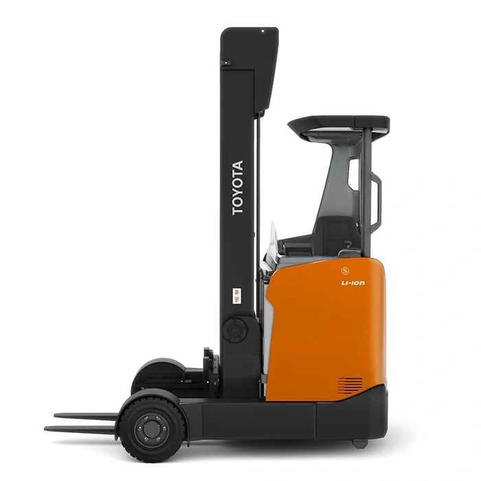 BT Reflex RRE160HR reach truck, outside adapted. Product photo taken from the side.