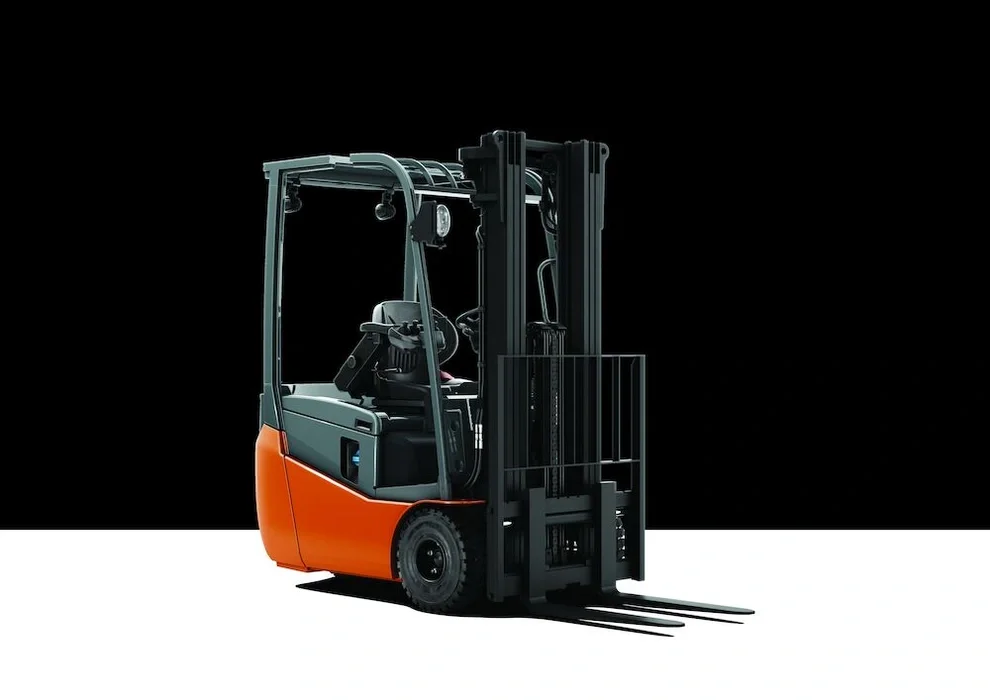 Electric counterbalanced forklift BT Cargo E2-series