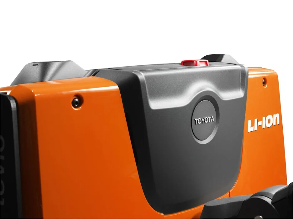 BT Levio LWE160 powered pallet truck, electric walkie low-lifter. Details photo of product brand badge and front.