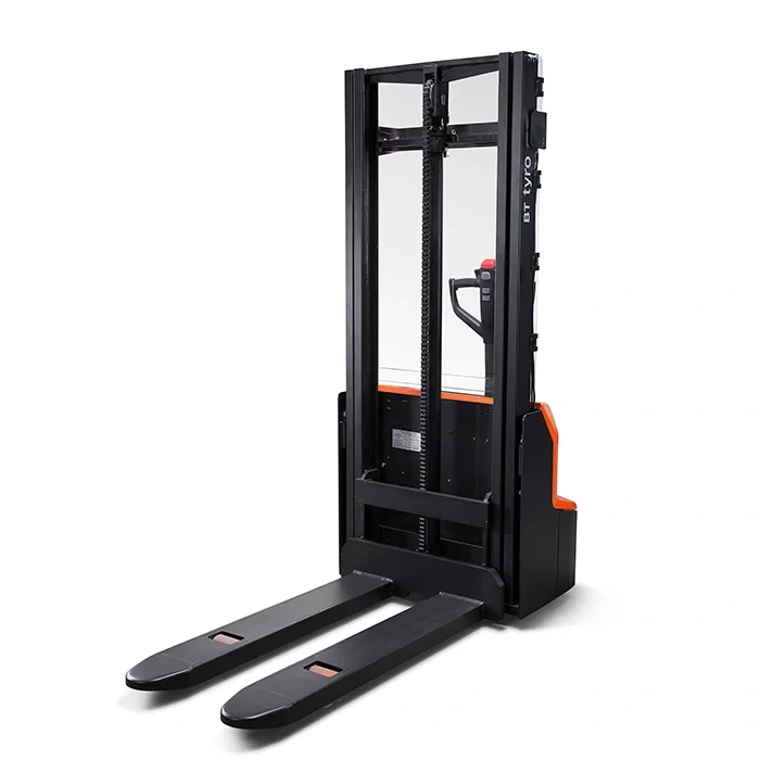 BT Tyro SHE100 walkie operated powered stacker. Product photo taken from the front at an angle.