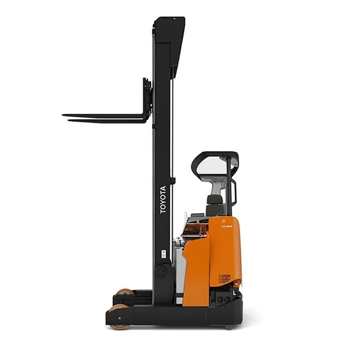 BT Reflex RRE160HE reach truck with tilting cabin. Product photo taken from the side.
