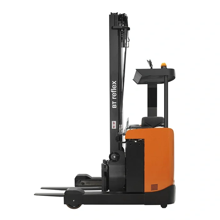 BT Reflex RRE160B reach truck. Product photo from the side. 