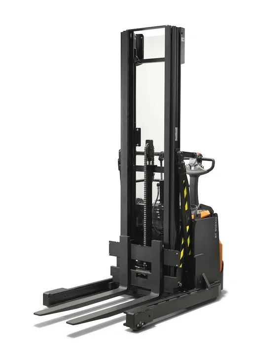 BT Staxio SWE120XR, electric walkie stacker with reach mast. Product photo taken from the front at an angle.