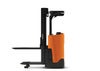 BT Staxio SSI160LN electric sit/stand stacker with elevating support arms. Product photo taken from the side.