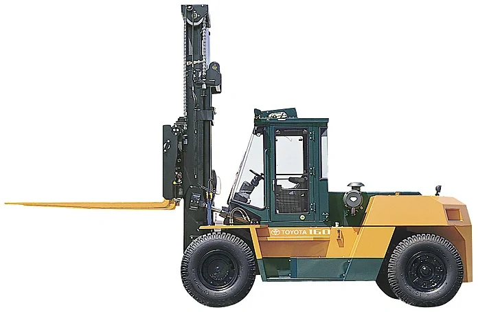 Engine-powered forklift Toyota 4-series, 4FD160, the side and forks raised. 