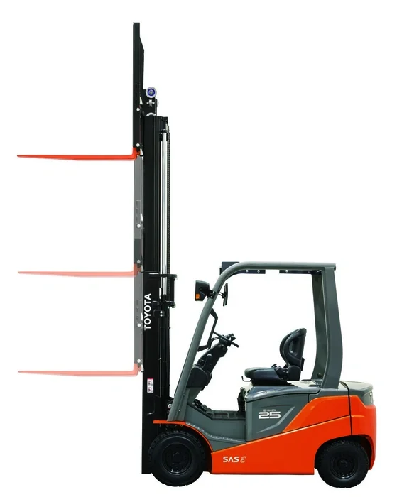 Electric counterbalanced forklift Toyota 8-series, 8FBN 2.5 ton with forks elevated. 